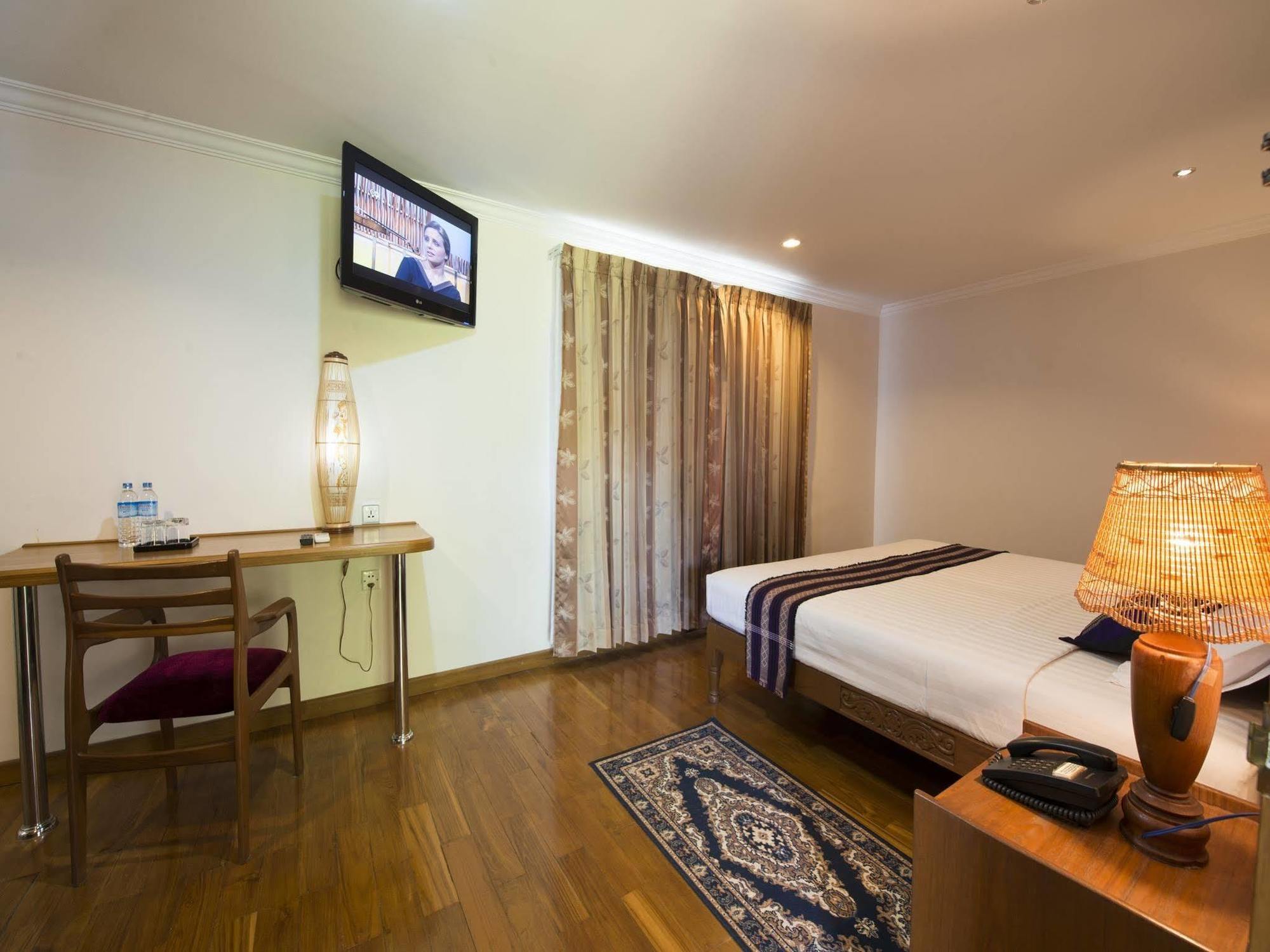 Thurizza Hotel Баган Екстер'єр фото