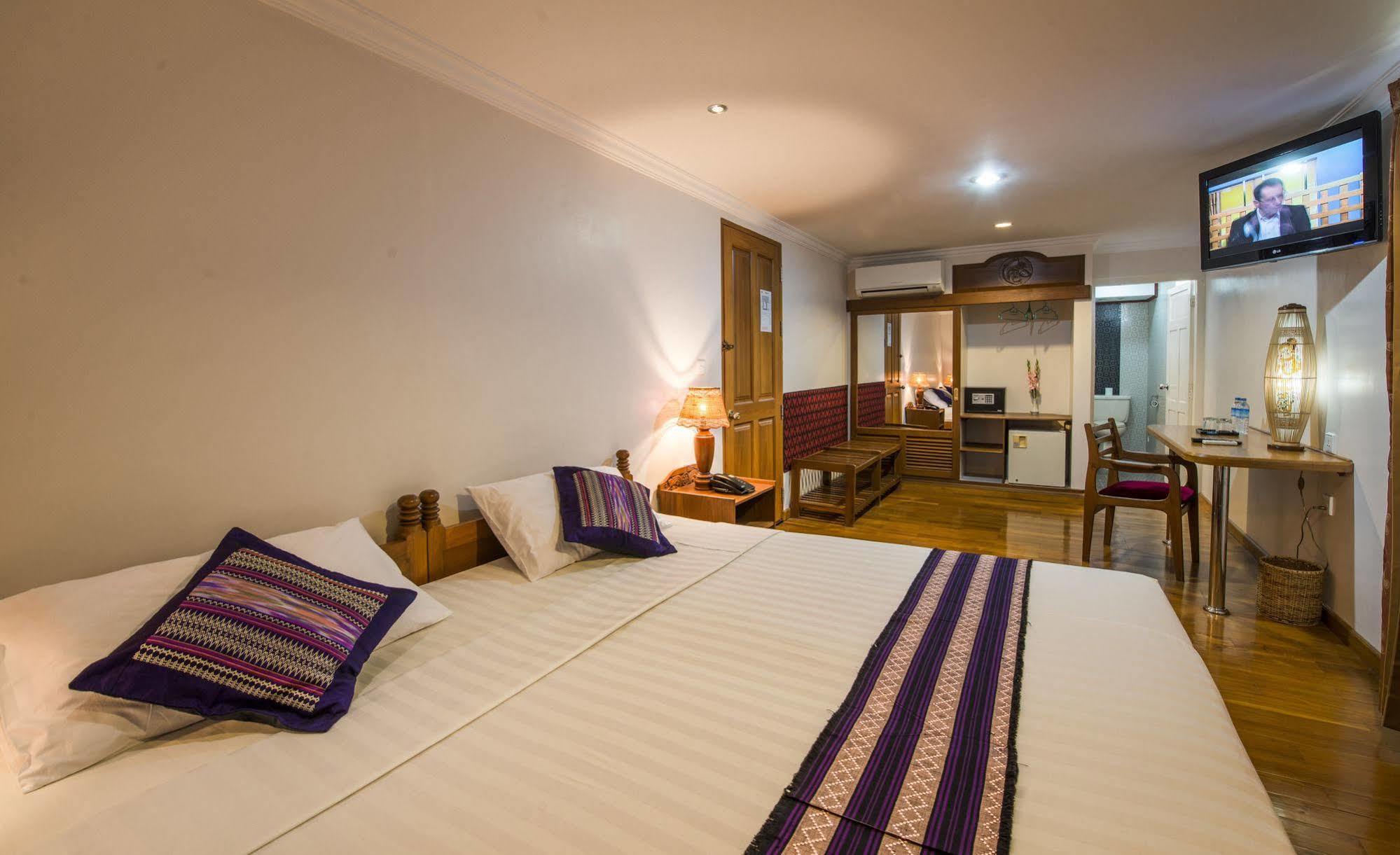 Thurizza Hotel Баган Екстер'єр фото